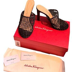 Salvatore Ferragamo Ellas X 105 Black Woven Leather Heels Size 9 C